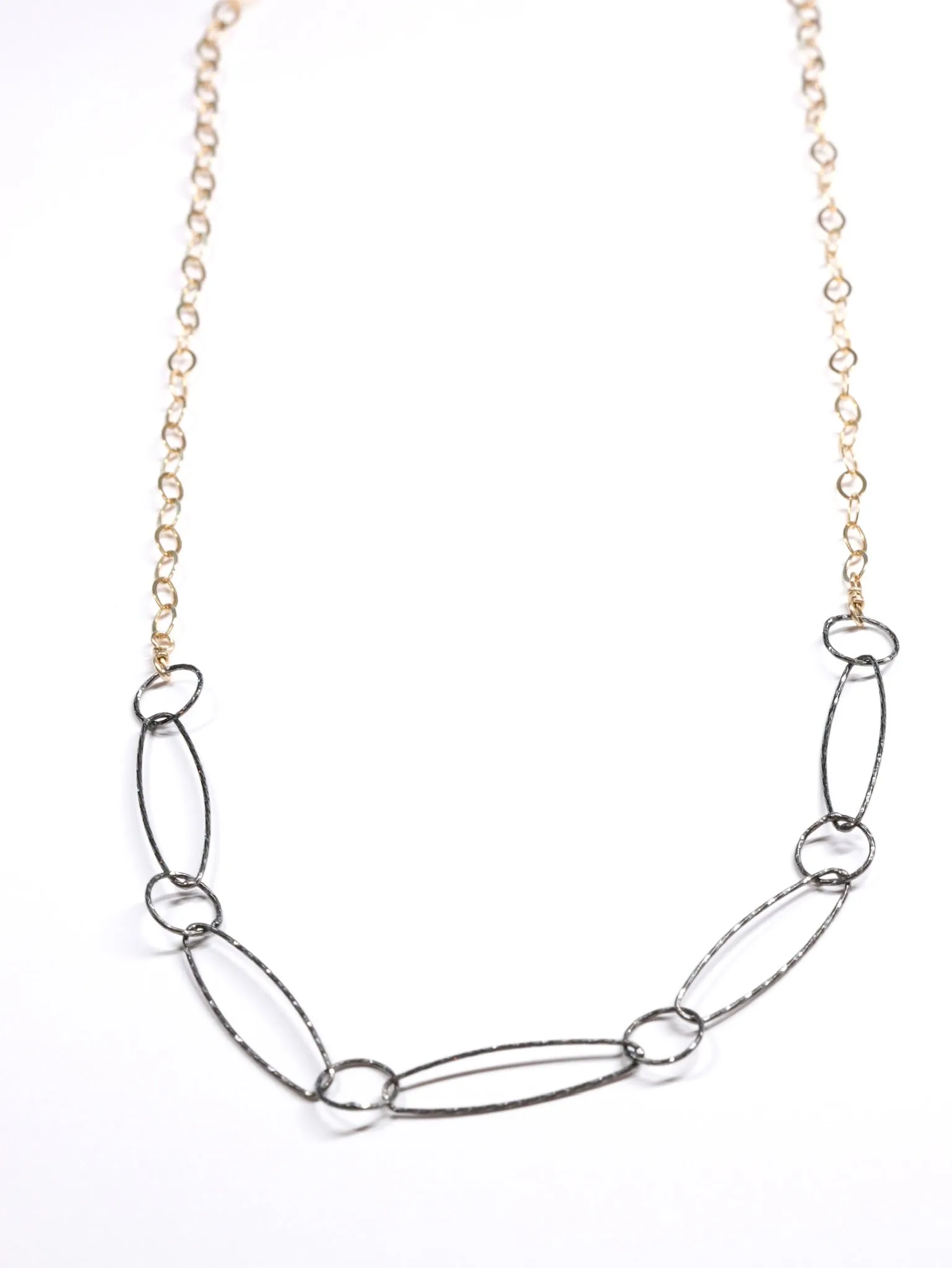 5 links nh necklace -Black & Gold