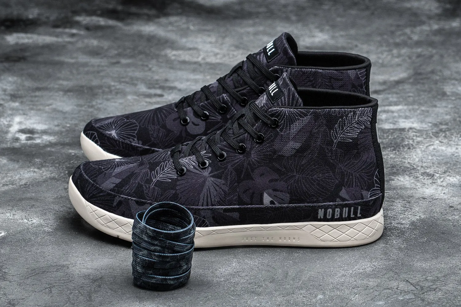 BLACK OASIS CANVAS MID TRAINER (MEN'S)