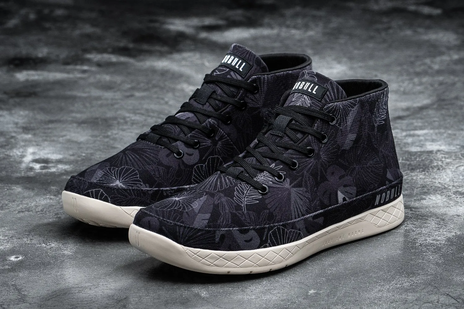 BLACK OASIS CANVAS MID TRAINER (WOMEN'S)