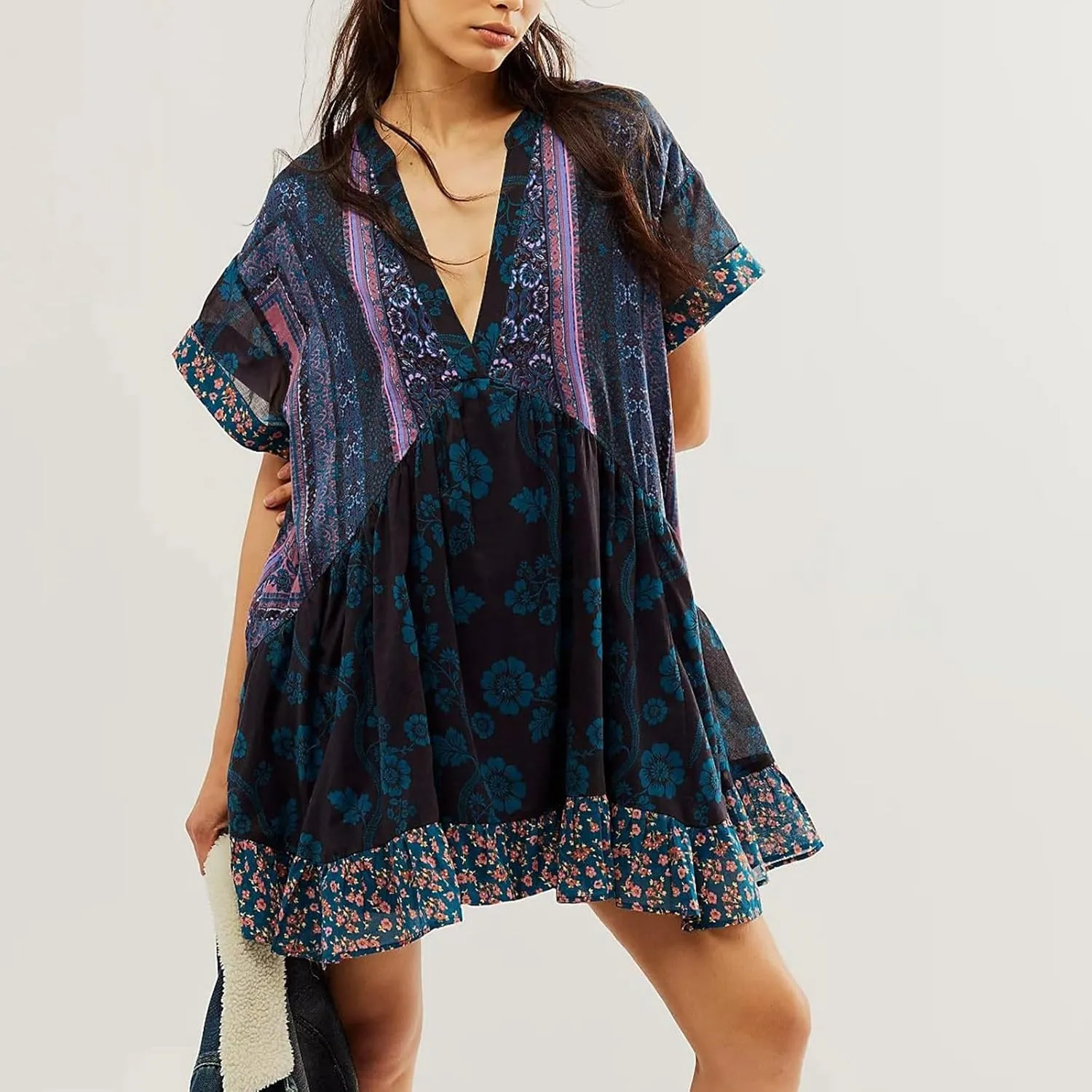 Boho Summer Dresses for Women Short Y2k Babydoll Dress Ruffle Mini Dress Deep V-Neck Casual Floral Tropical Sundress