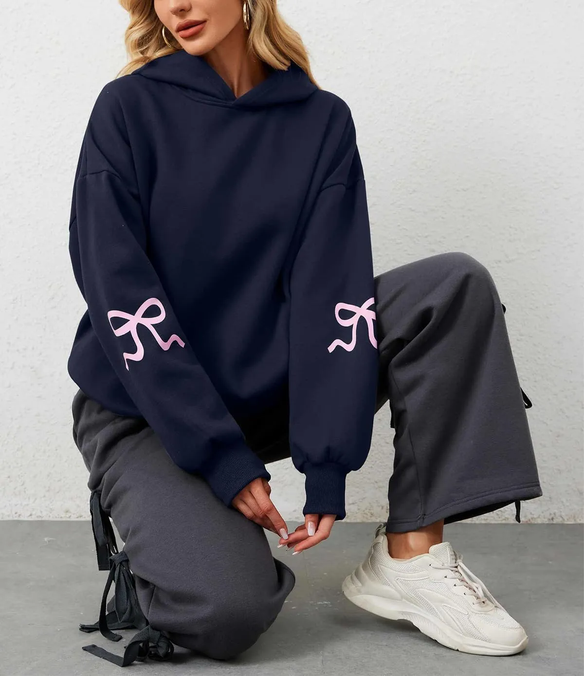 Women's Bow Print Hoodies Oversized Long Sleeve Drop Shoulder Casual Pullover Top Y2k Hooded Sweatshirts Streetwear