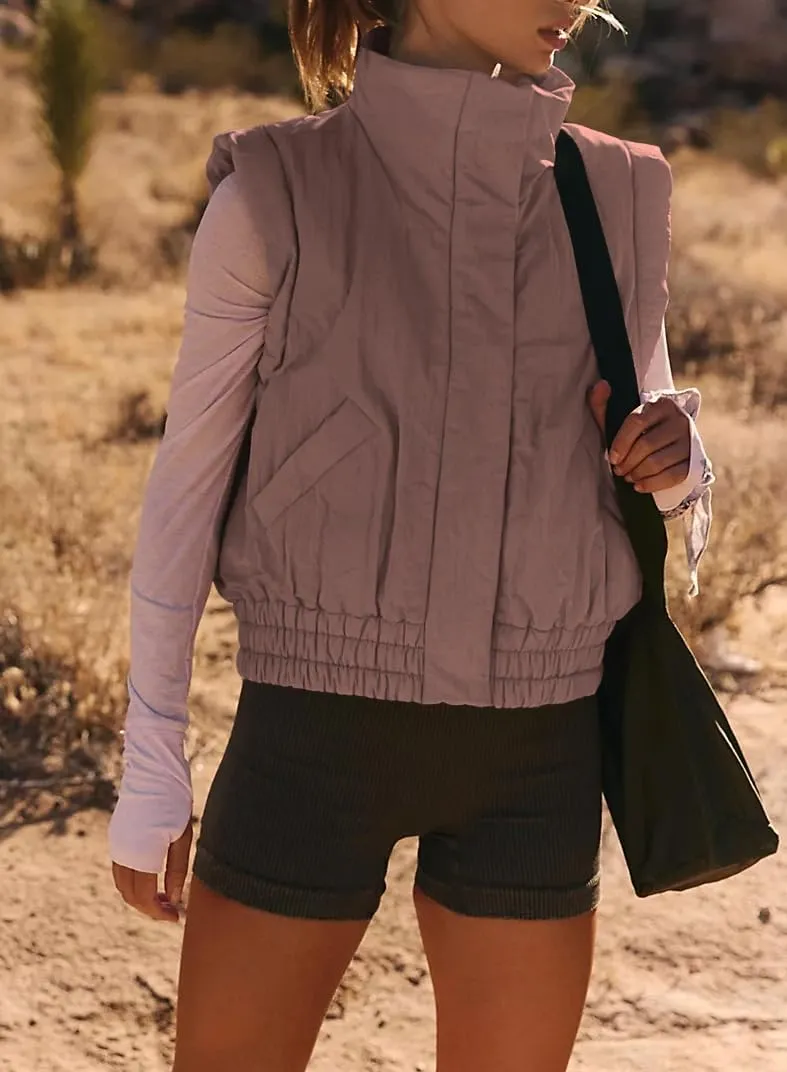 Women's Lightweight Puffer Vest Button Down Crop Qulited Vest Coat Stand Collar Sleeveless Padded Gilet With Pockets