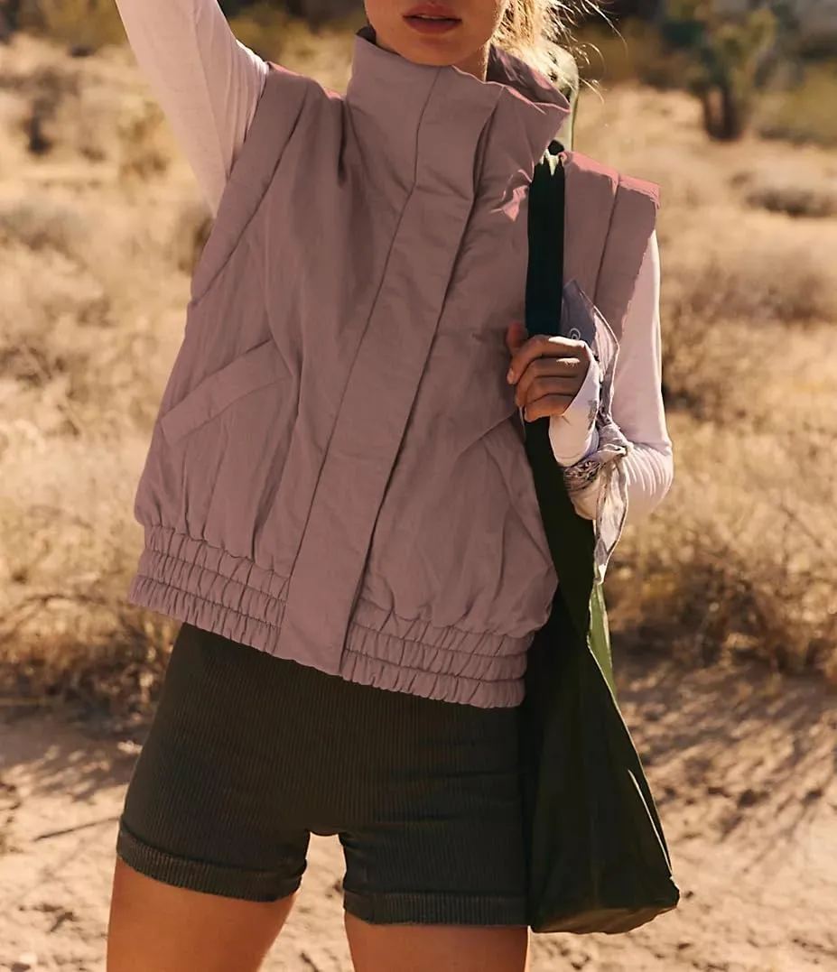 Women's Lightweight Puffer Vest Button Down Crop Qulited Vest Coat Stand Collar Sleeveless Padded Gilet With Pockets