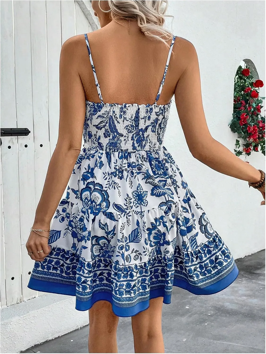 Women's Y2K Floral Cami Dress Flowy Sundress Beach Vacation Square Neck A Line Mini Dresses