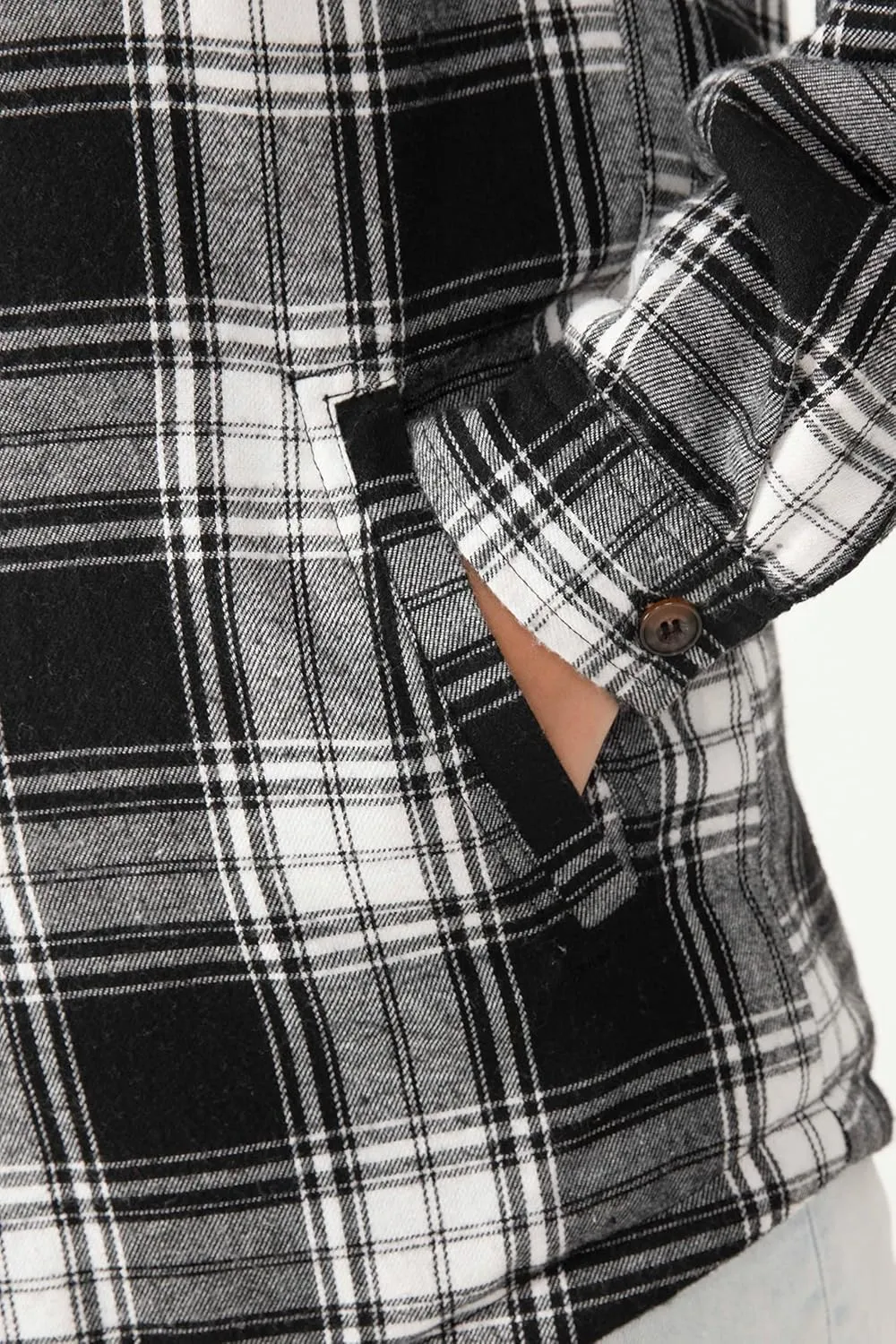 ZENTHACE Women's Sherpa Lined Plaid Flannel Jacket Button Down Hooded Flannel Shirt Jacket Warm Shacket(All Sherpa Lining)